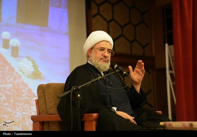 آیت‌الله اراکی: نباید کاری کنیم که رهبر انقلاب از اصول خود کوتاه بیاید