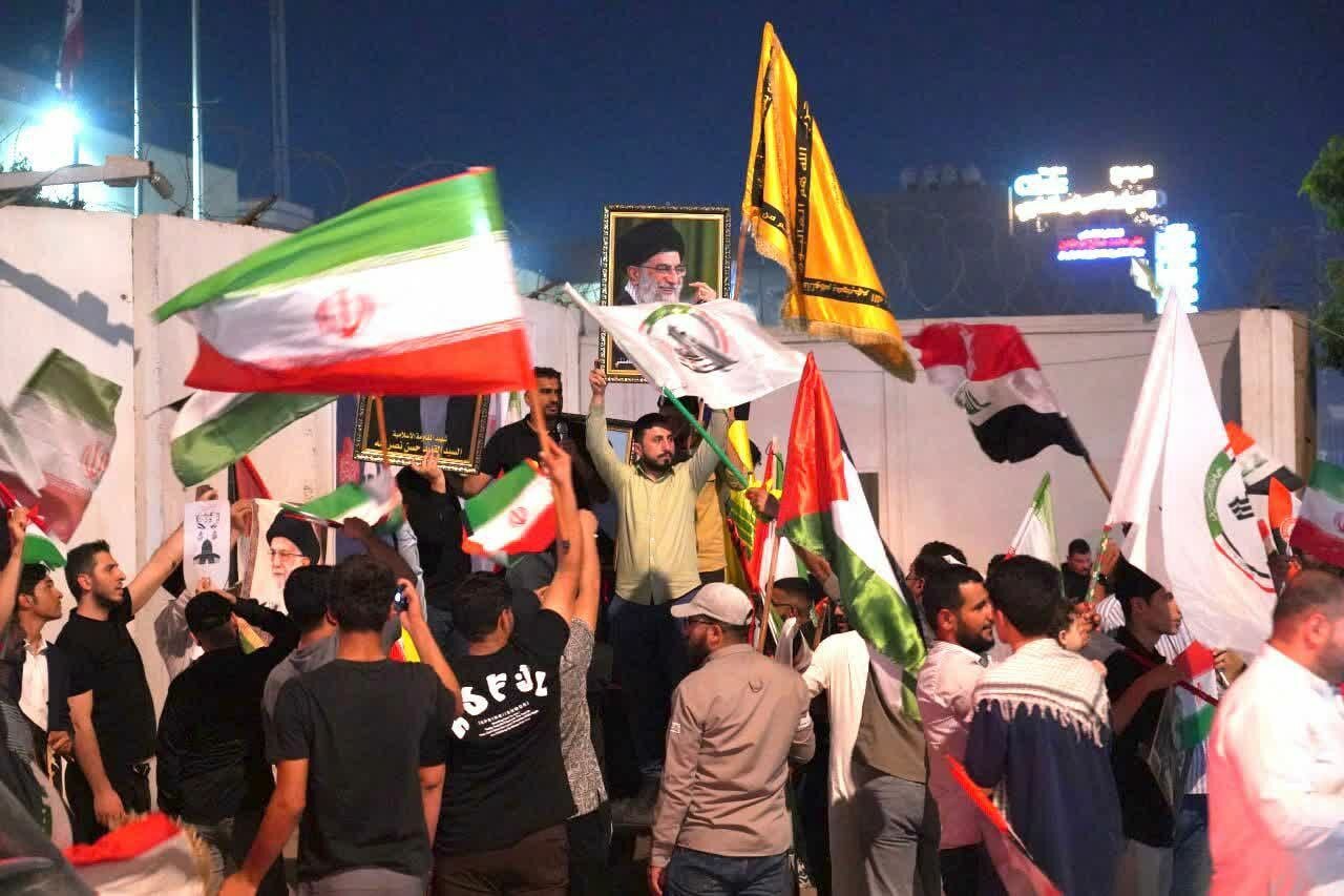 حماسه مردم؛وطن‌دوستان ایرانی چگونه خیابان را از سلطنت‌طلبان پس گرفتند؟