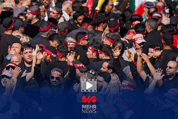 تصاویر هوایی از سیل جمعیت حاضر در مراسم تشییع رهبر شهید