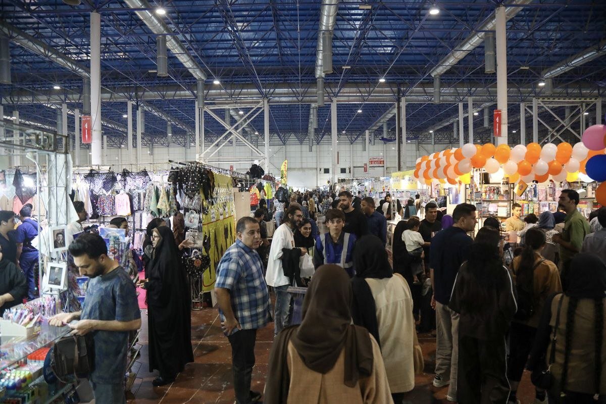 نمایشگاه فروش پاییزه در مشهد