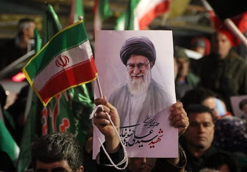 نام‌نویسی 15 هزار دانشجو برای شرکت در مراسم تشییع رهبر شهید