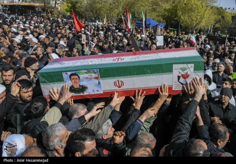 ملت شهادت‌طلب ایران دشمن را بیچاره کرده است