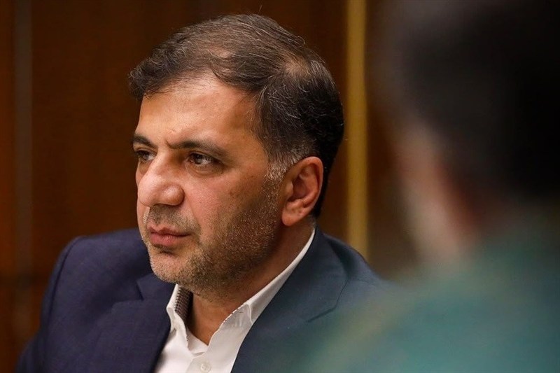کریمی:خودشان برای بیرانوند دفترچه صادر کردند/مخالف پاداش‌ تیم ملی بودم
