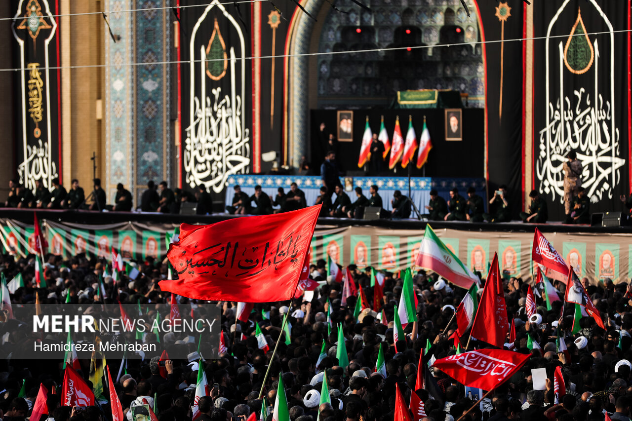 تایم لپس مراسم وداع با آقای شهید ایران در آستان مقدس مسجد جمکران