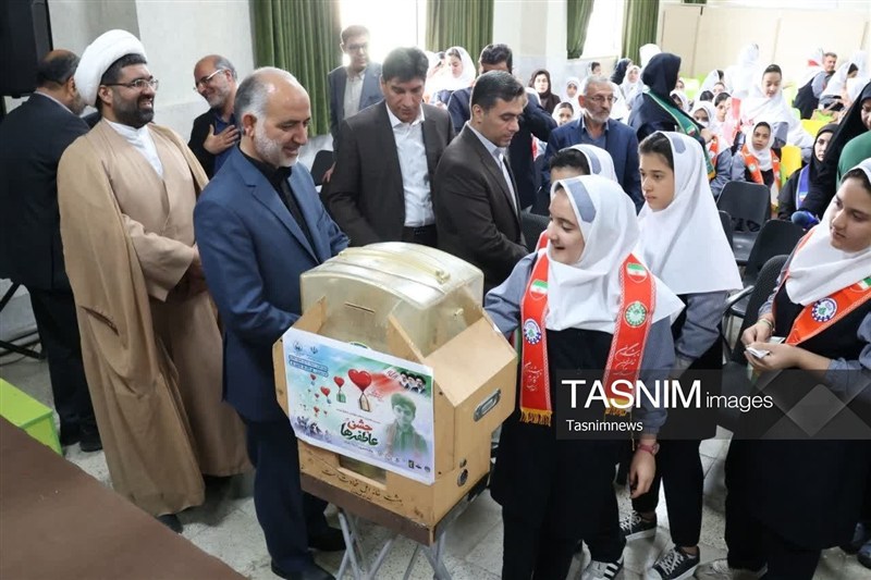 زنگ عاطفه‌ها در 995 مدرسه استان زنجان نواخته شد