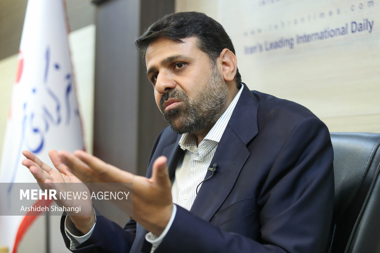 نادری:دشمن دستاوردی نداشته؛ ایران با دست برتر جنگ را به پایان می‌رساند