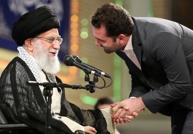 تلاوت‌هایت را پیگیری می‌کنم؛ خاطره شنیدنی قاری قرآن از هدیه رهبر شهید