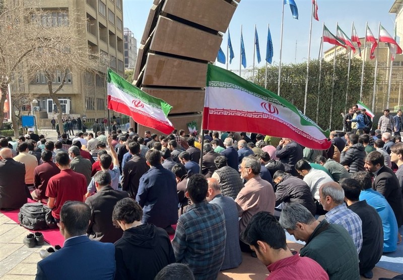 دانشگاه امیرکبیر: اهانت به پرچم محکوم است/ برخورد قطعی با خاطیان