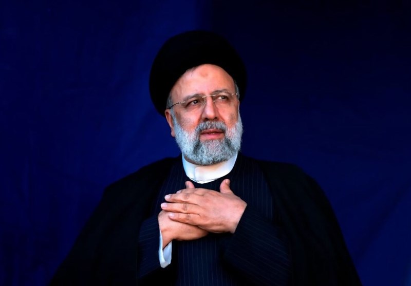 بیعت خانواده شهید رئیسی با آیت الله سید مجتبی خامنه ای