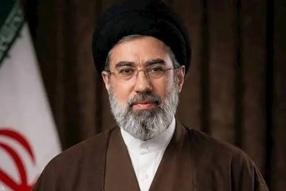 پیام تسلیت رهبر انقلاب در پی درگذشت مادر شهیدان مظفر