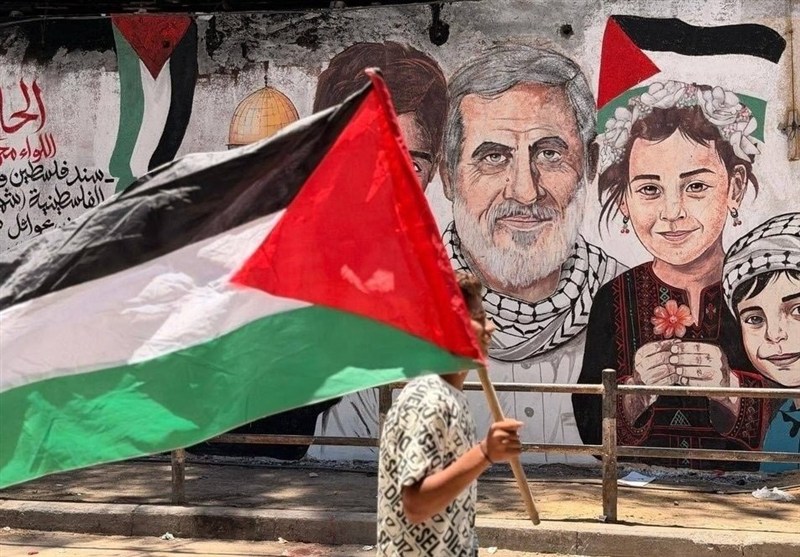 دیوارنوشته‌هایی در فلسطین به یاد «حاج رمضان»
