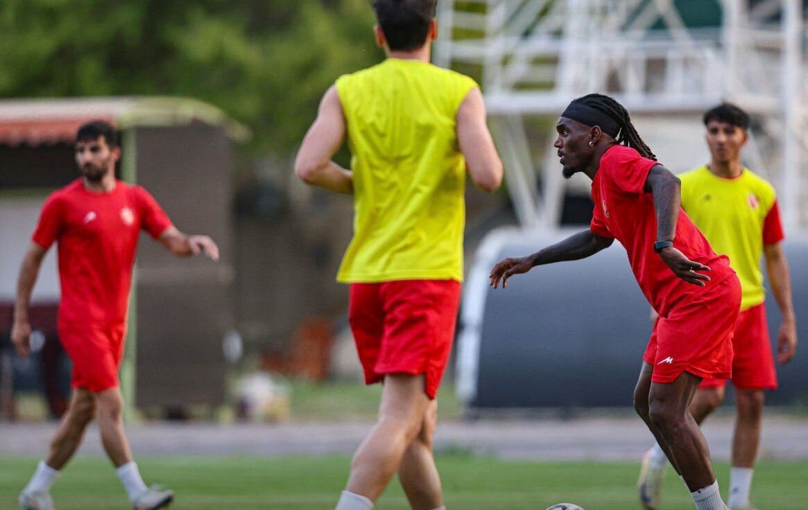 بیفوما هم مثل عالیشاه از لیست پرسپولیس حذف می شود