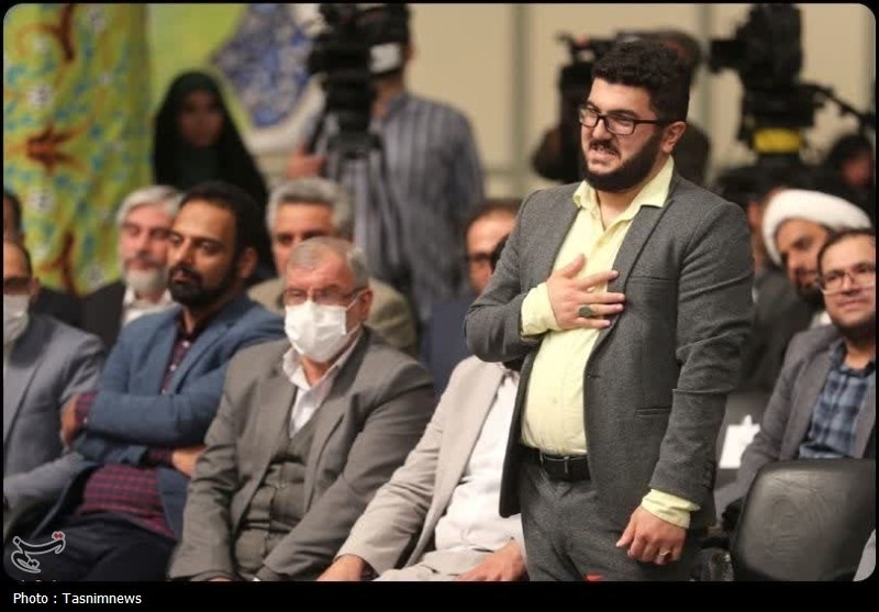 خاطره دیدار شاعر «سلام فرمانده» با رهبر شهید انقلاب
