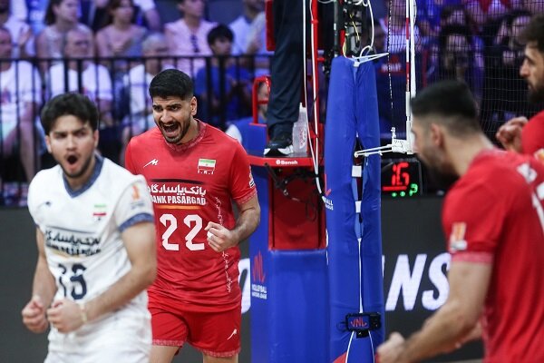 مردان والیبال ایران وارد بلگراد شدند