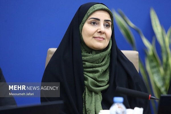 وزیر راه: انقلاب اسلامی با پشتوانه مردم و تمدن غنی ایران رقم خورد