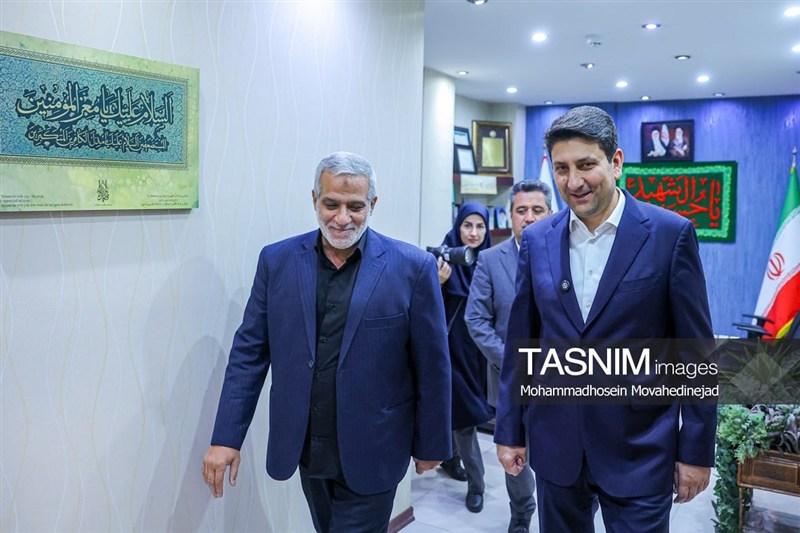 وزیر ارتباطات از خبرگزاری تسنیم بازدید کرد