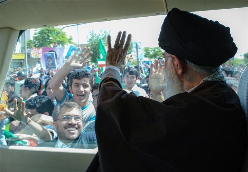 سروده شاعران در رثای رهبر شهید انقلاب در «بدرقه آقای شهید ایران»