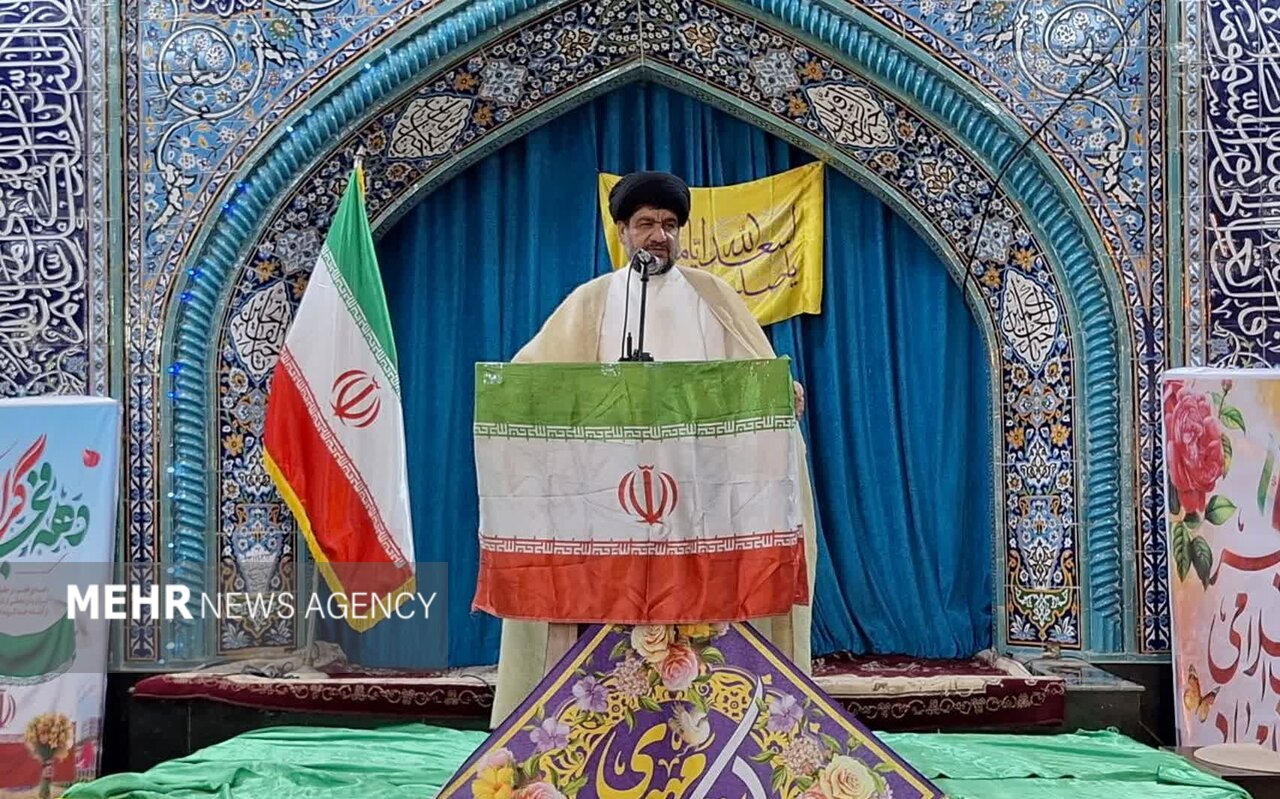 امام جمعه گناوه: حضور ملت بزرگ‌ترین سرمایه انقلاب اسلامی است