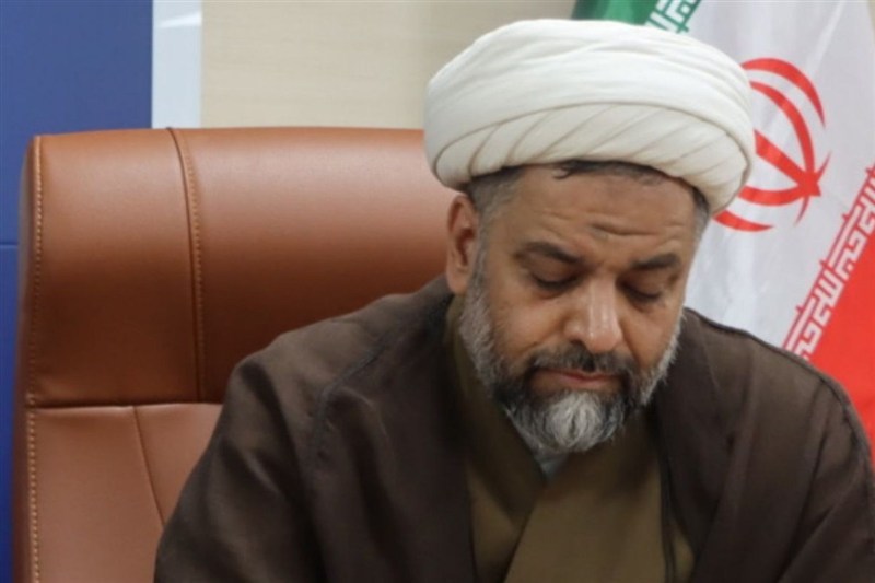 مداحان برای رفع مشکلات مردم و تقویت خدمات نظام نقش‌آفرین باشند