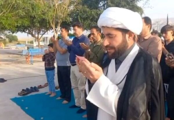 نماز عید سعید فطر در سرمستان