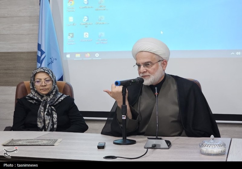 جامعیت شخصیتی رهبر شهید؛ راز ماندگاری در میان رهبران جهان
