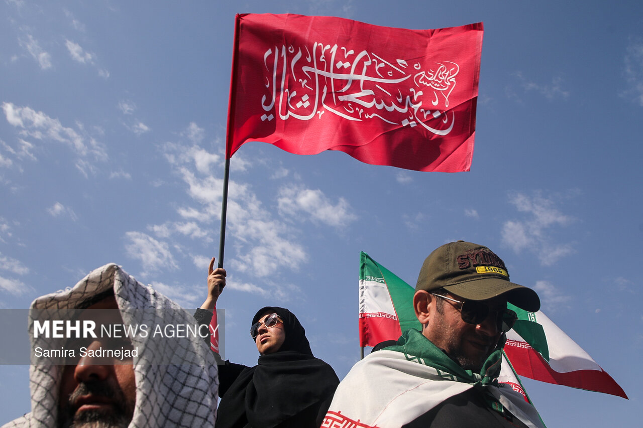 مراسم تشییع پیکر مطهر رهبر شهید انقلاب در تهران - ۸