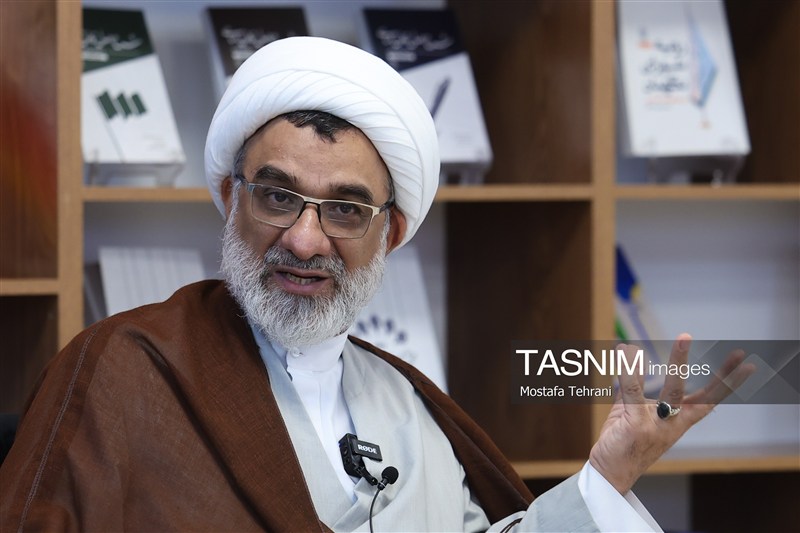 خسروپناه: روسای دانشگاه‌ها در برگزاری کرسی‌های آزاداندیشی کمک کنند