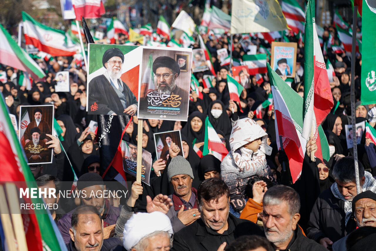 اجتماع مردمی بیعت با رهبر سوم انقلاب اسلامی در شهریار