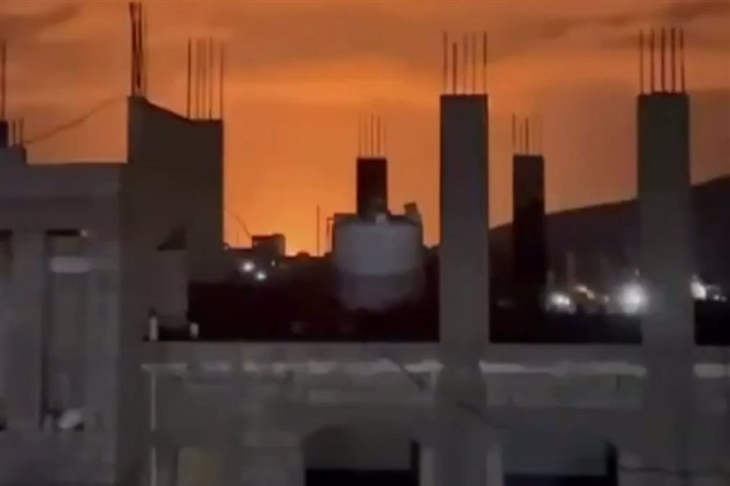 حمله گسترده موشکی و پهپادی یمن به مقر ائتلاف سعودی در عدن