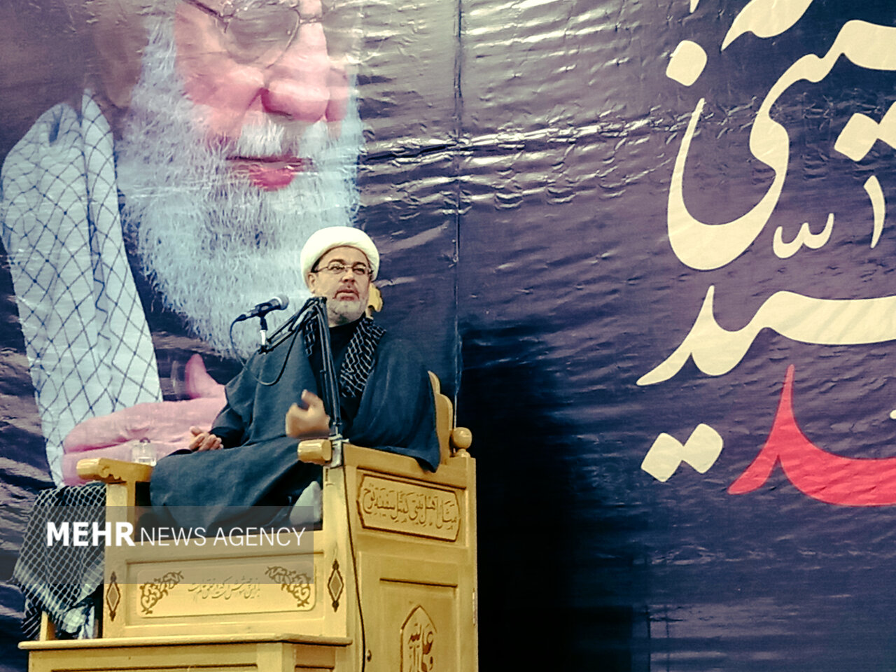 هاشم‌پور: حضور در خیابان‌ها واجب و کم از شب‌زنده‌داری قدر ندارد