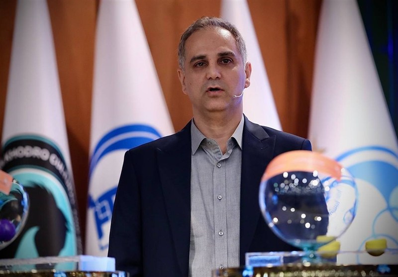 روشنک: در زمان کرونا در اروپا هم قهرمان لیگ اعلام نشد