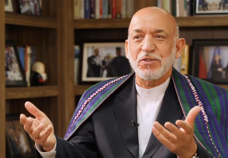 کرزی: پاکستان دانشجویان افغان را قربانی تنش‌های سیاسی نکند