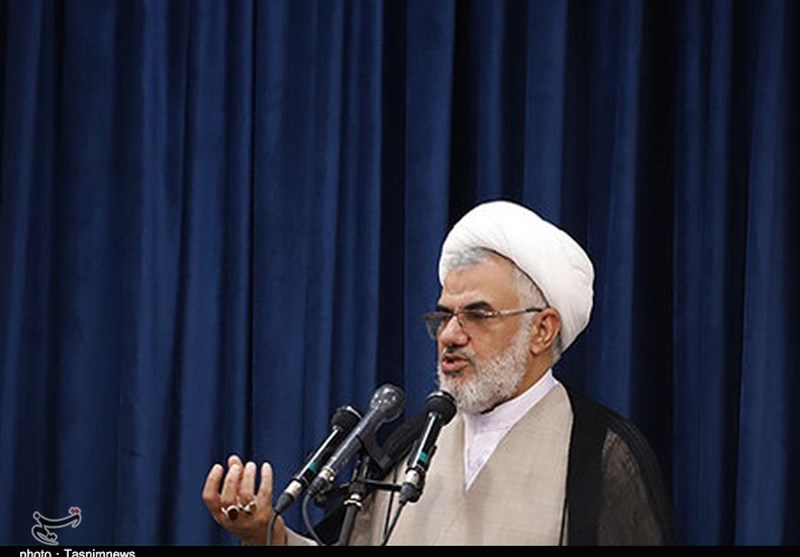 آیت‌الله عبادی‌زاده: دشمن هویت دختران و بنیان خانواده را هدف گرفته است
