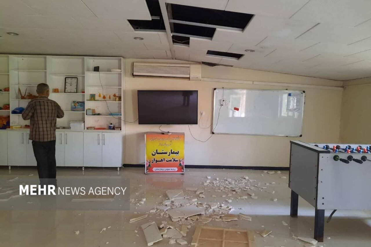 بیمارستان سلامت اهواز بر اثر حملات دشمن دچار موج انفجار شد