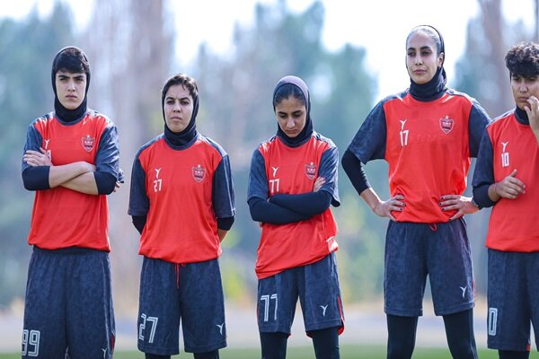 پرسپولیس صدرنشین ماند؛ داربی کرمان برنده نداشت