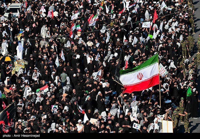 مجری آمریکایی: محبوبیت و احترام آیت‌الله خامنه‌ای باورنکردنی است