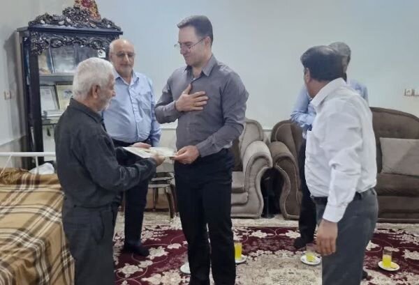 سلیمانی: خانواده‌های شهدا سرمایه‌های ارزشمند انقلاب اسلامی هستند