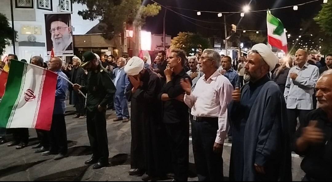 عزاداری مردم بردسکن در آستانه تشییع پیکر رهبر شهید