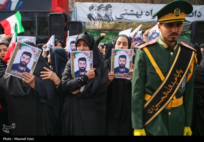بدرقه 13 لاله سرخ از تبریز تا دروازه‌های آسمان