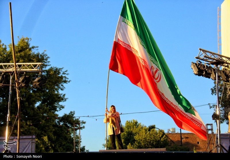 خدا ذلیل کند هرکه به قلم و قدم دل این عزیزان خدا را خالی کند