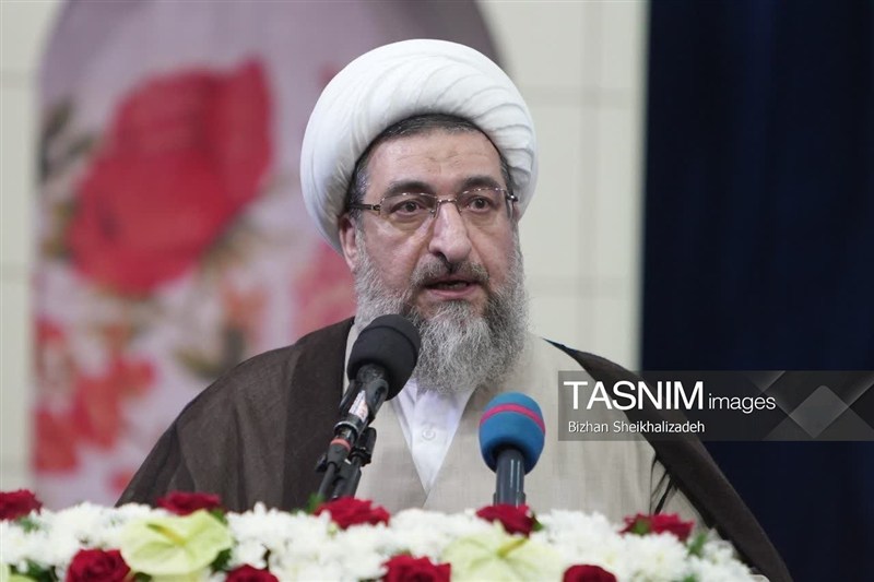 ماهیت دفاع مقدس با جنگ‌های قدرت‌طلبانه جهان متفاوت است