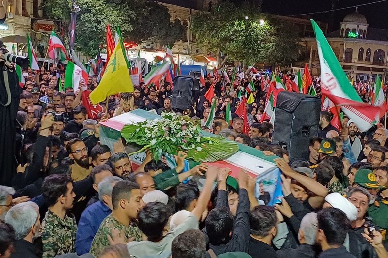 از میدان امام تا بین‌الحرمین؛ وداع همدان با شهید امیرعباس درهم‌فروش