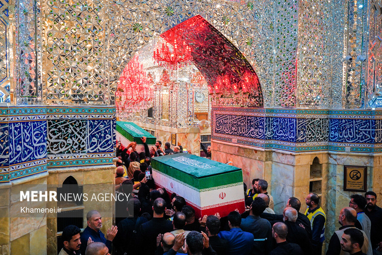 تشییع پیکر رهبر شهید انقلاب در نجف اشرف