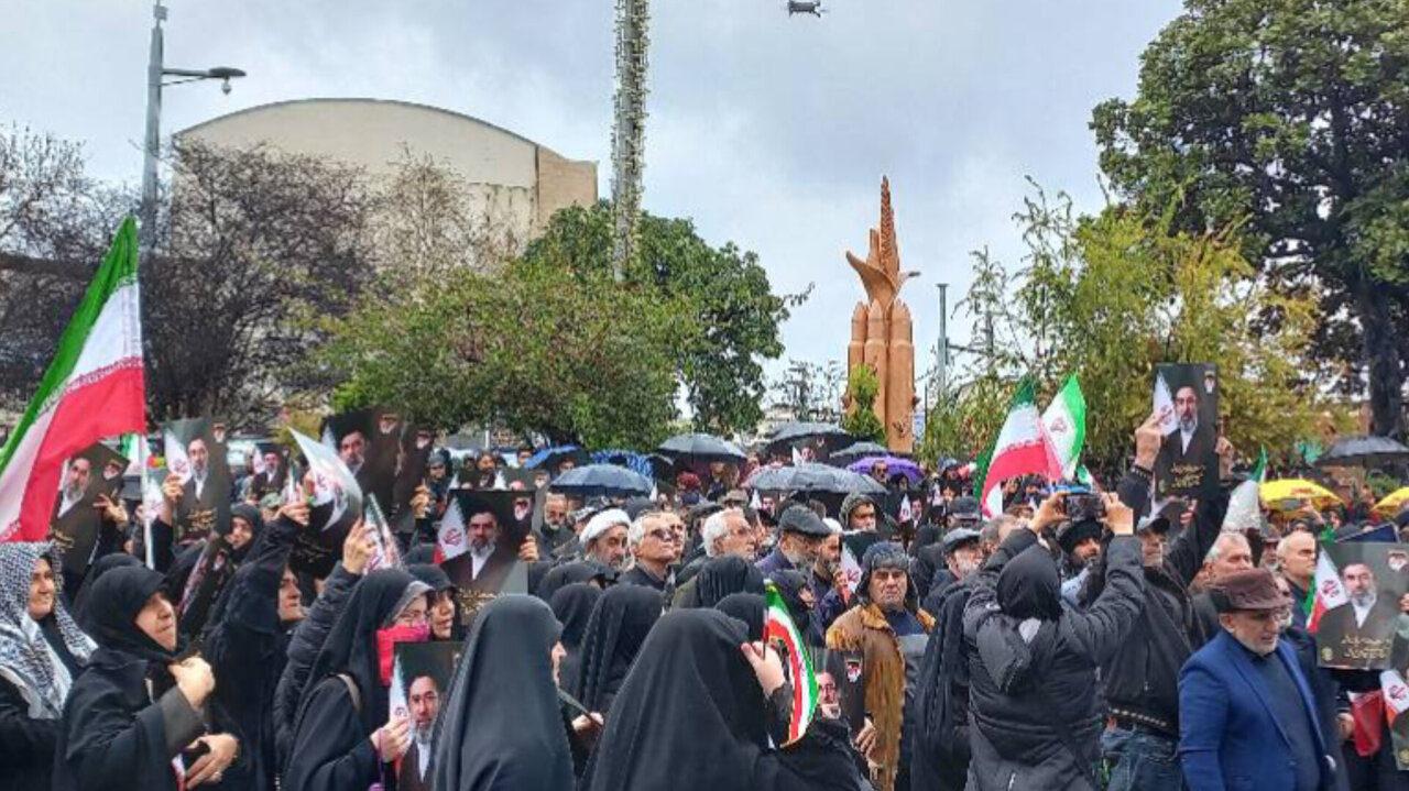 بیعت زیر باران از کرانه خزر تا بلندای دماوند