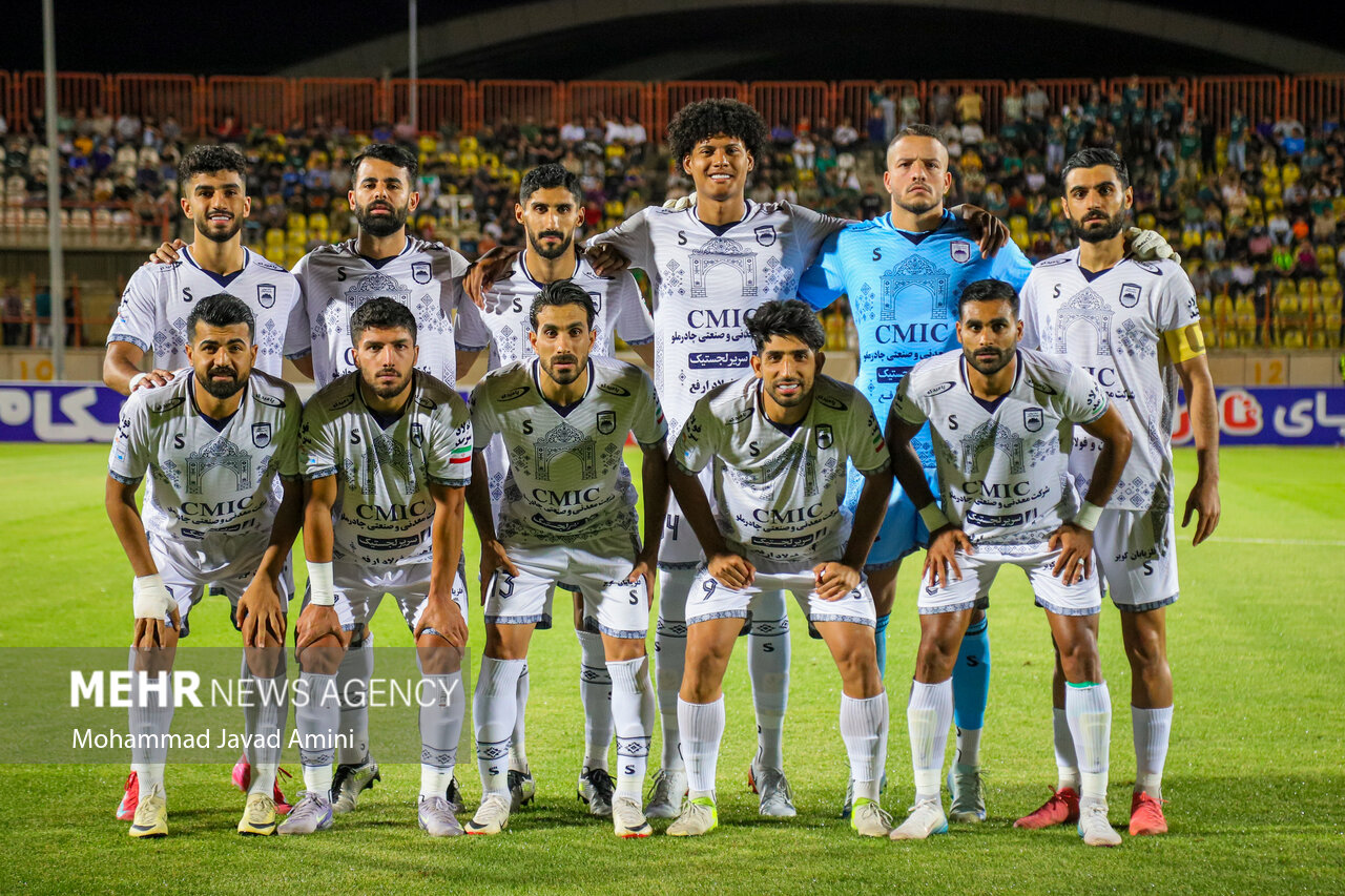 باشگاه چادرملو خطاب به مهدی تاج: پاسخ نامه‌های ما را بدهید