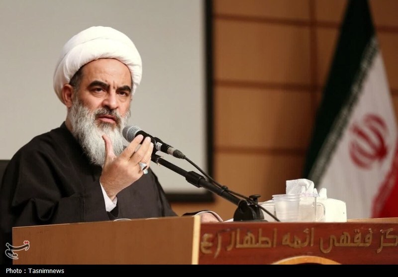 آیت‌الله فاضل لنکرانی: خونخواهی و انتقام قائد شهید همواره پیگیری شود