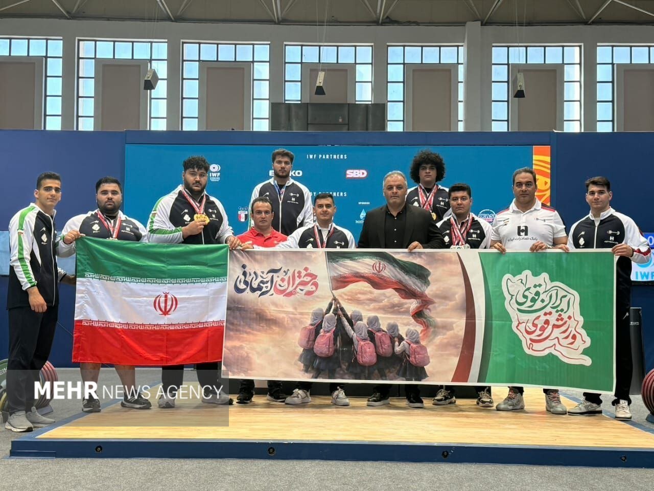 تیم وزنه‌برداری جوانان ایران قهرمان جهان شد