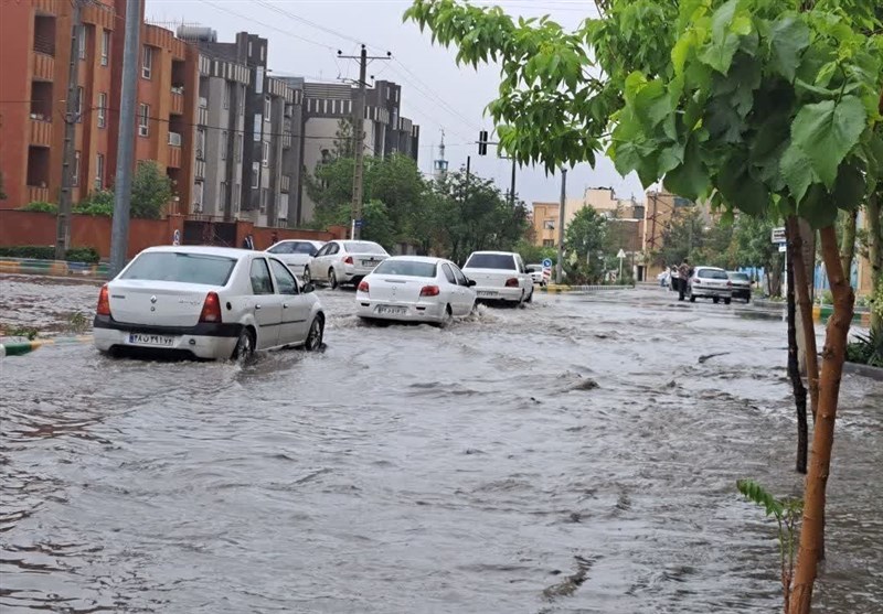 آماده‌باش کامل خدمات شهری شیراز در پی بارندگی‌های پیش‌رو