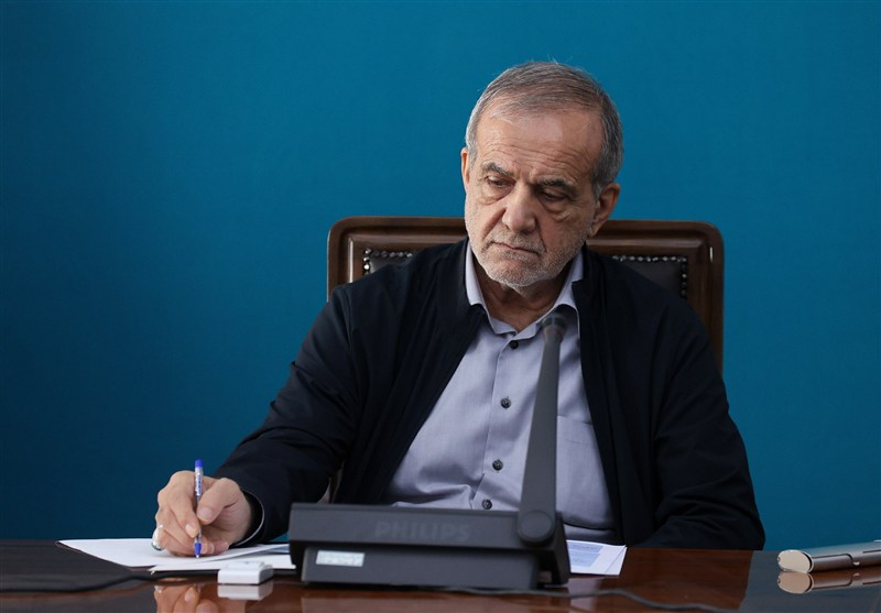 پزشکیان: دولتمردان شهید در سپهر نظام حکمرانی ایران جاودانه خواهند ماند
