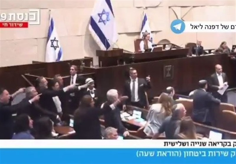 استقبال از نتانیاهو با شعار «شرم بر تو» در کنست اسرائیل